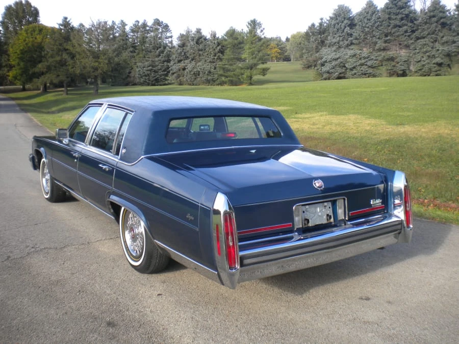 1989 Cadillac Brougham - Image 3 of 8