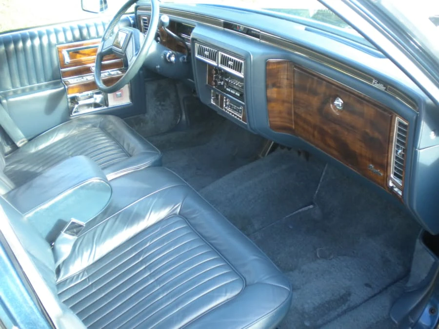 1989 Cadillac Brougham - Image 5 of 8