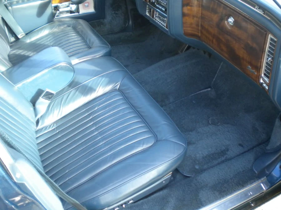 1989 Cadillac Brougham - Image 6 of 8