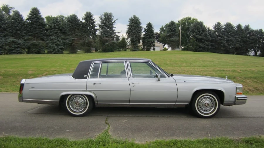 1989 Cadillac Brougham - Image 2 of 6