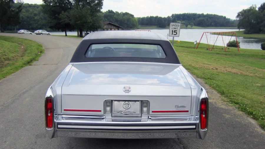 1989 Cadillac Brougham - Image 3 of 6