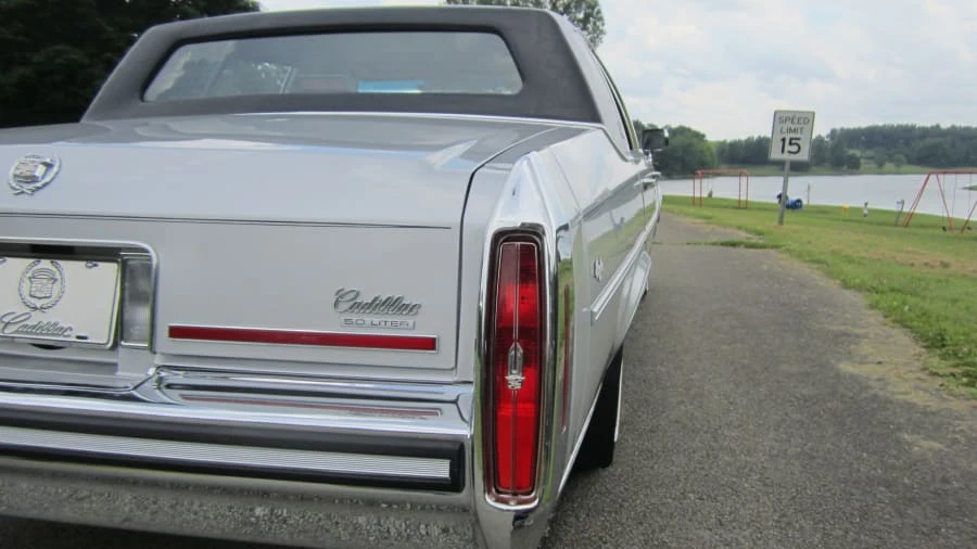 1989 Cadillac Brougham - Image 6 of 6