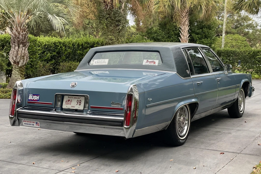 1989 Cadillac Brougham - Image 6 of 31