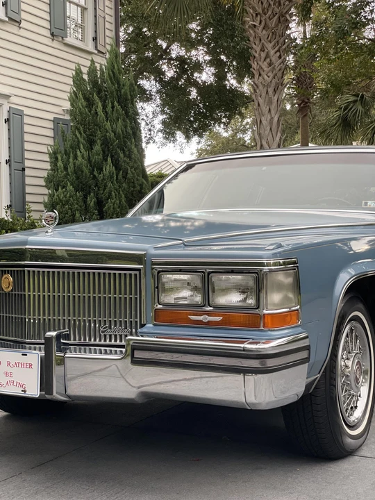 1989 Cadillac Brougham - Image 12 of 31