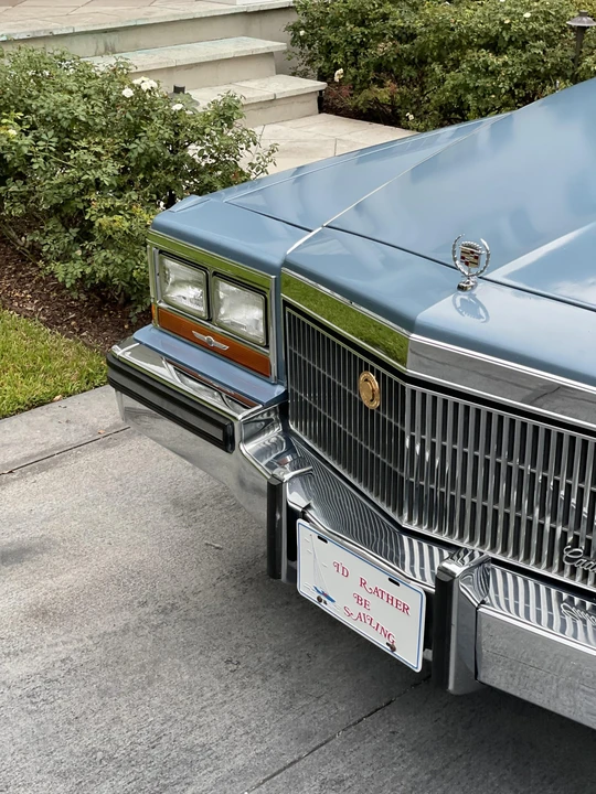 1989 Cadillac Brougham - Image 14 of 31
