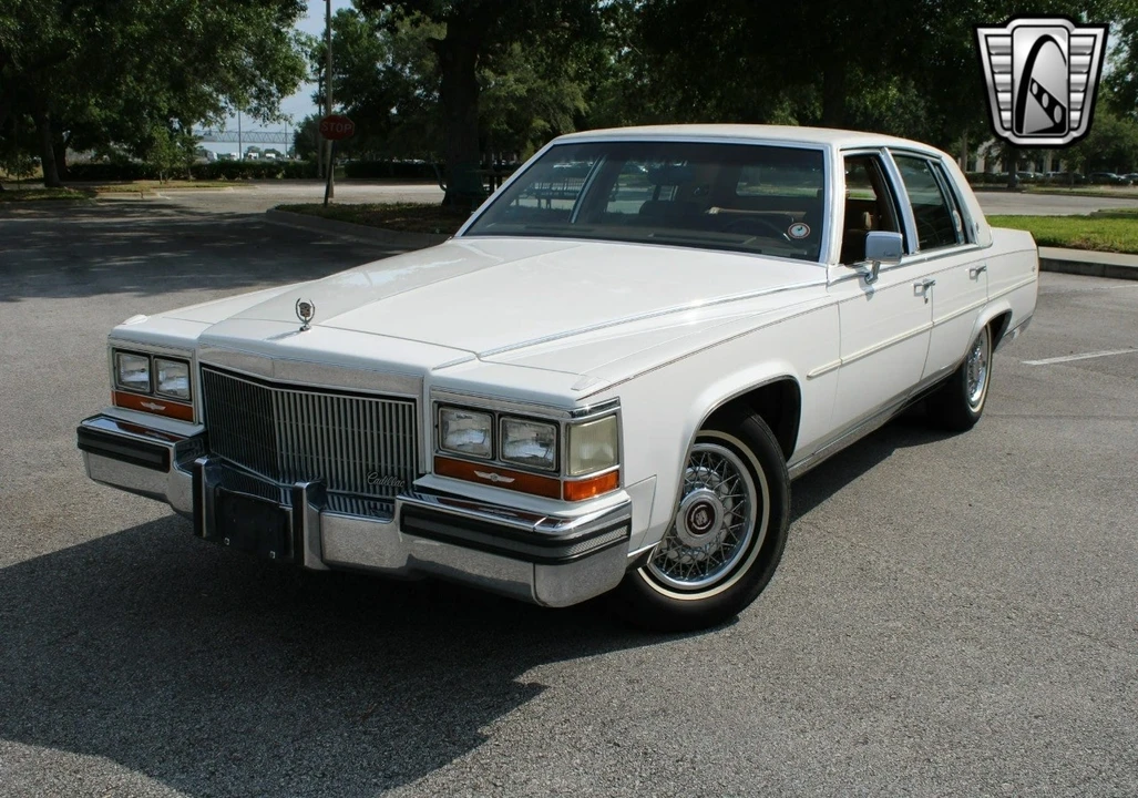 1989 Cadillac Brougham - Image 5 of 12