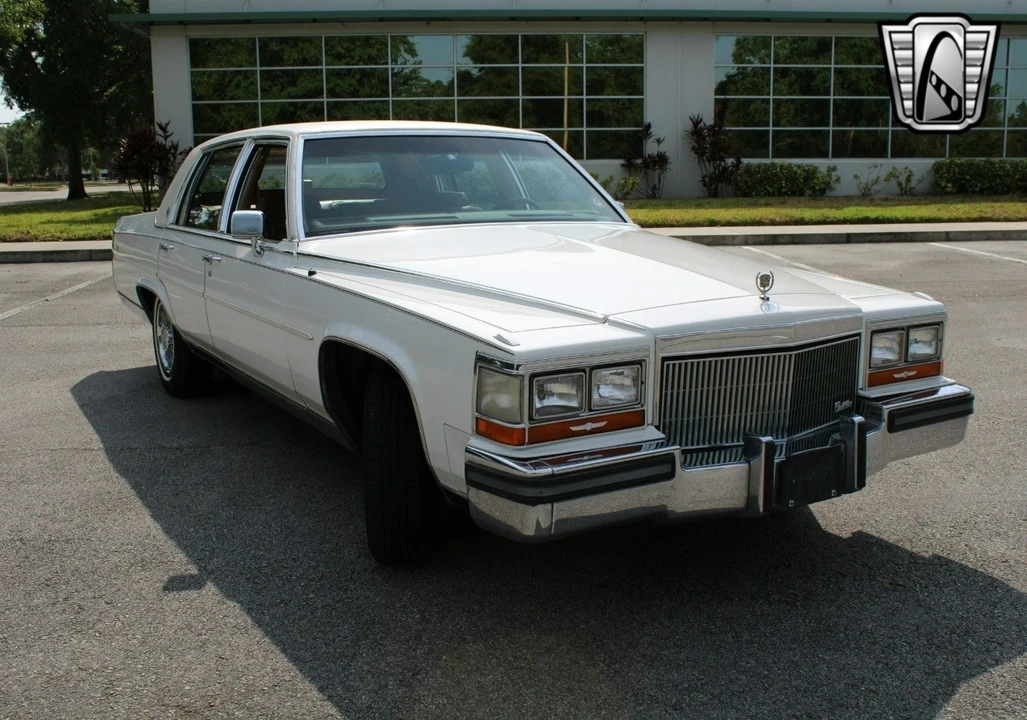 1989 Cadillac Brougham - Image 4 of 12