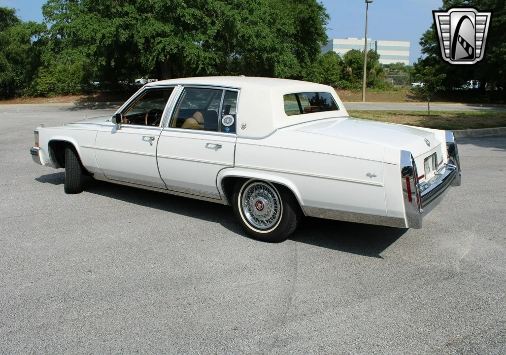 1989 Cadillac Brougham - Image 7 of 12