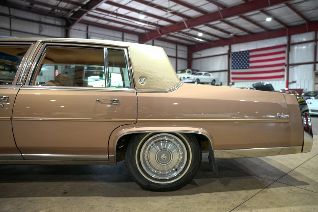 1989 Cadillac Brougham - Image 5 of 12