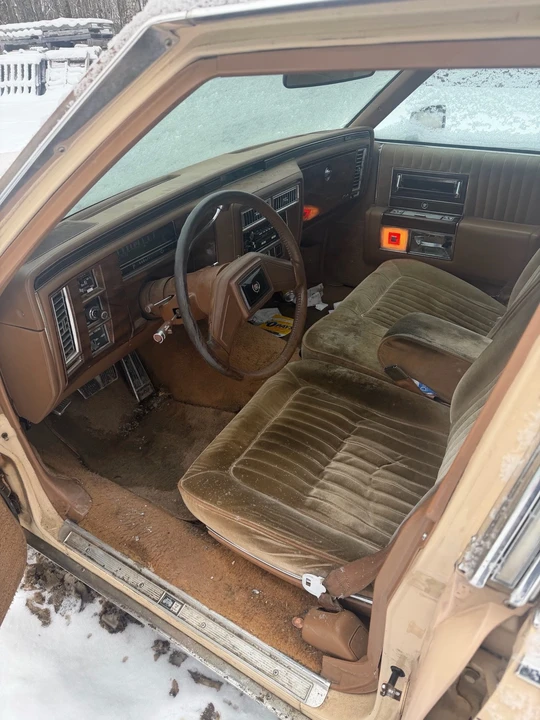 1989 Cadillac Brougham - Image 9 of 13
