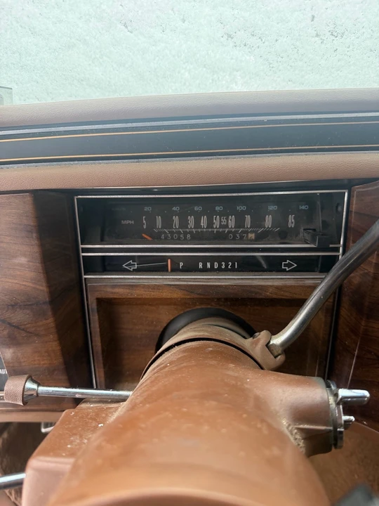 1989 Cadillac Brougham - Image 8 of 13