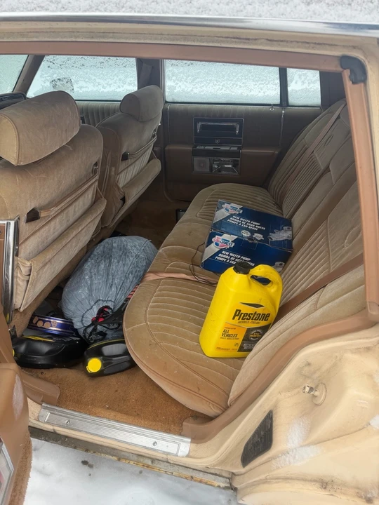 1989 Cadillac Brougham - Image 10 of 13