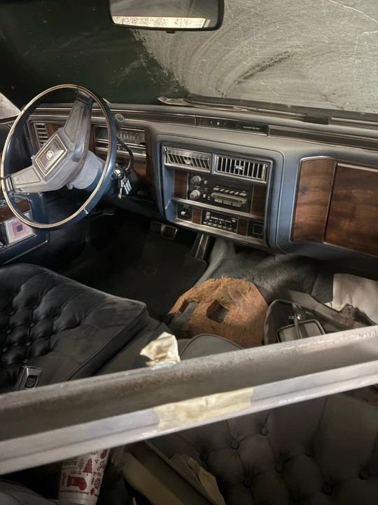 1989 Cadillac Brougham - Image 8 of 14