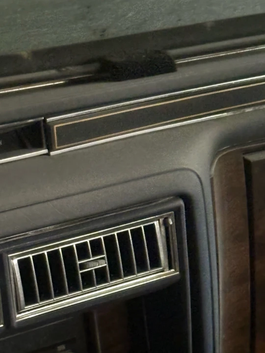 1989 Cadillac Brougham - Image 5 of 14