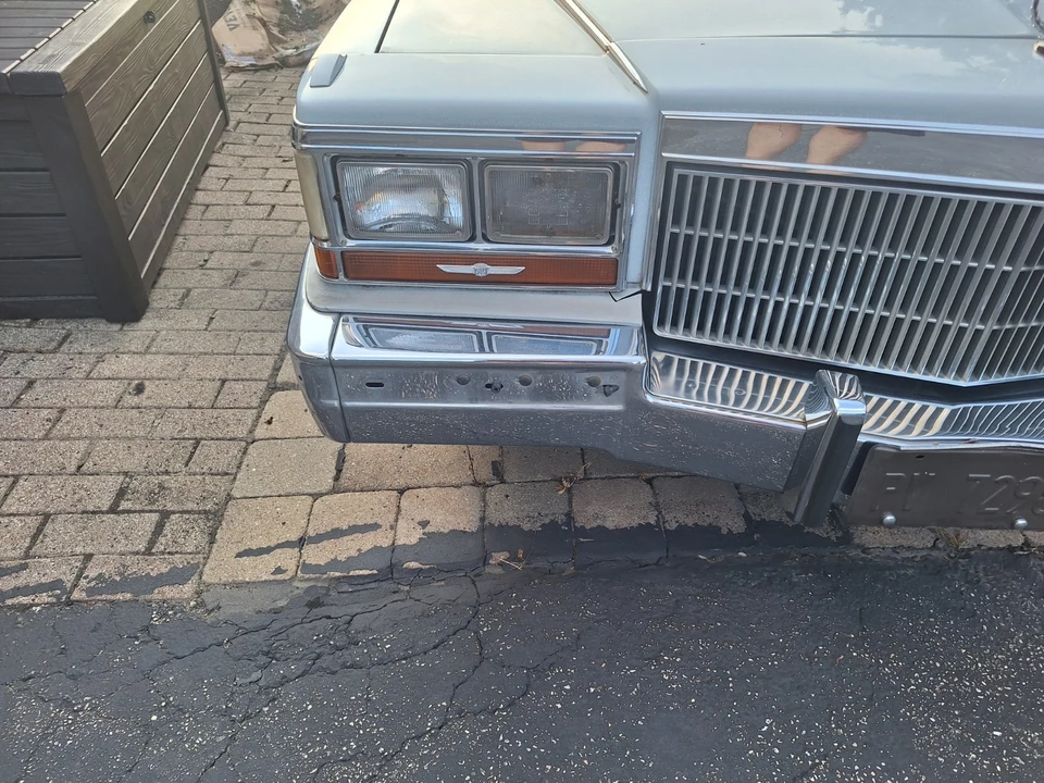 1989 Cadillac Brougham - Image 3 of 24