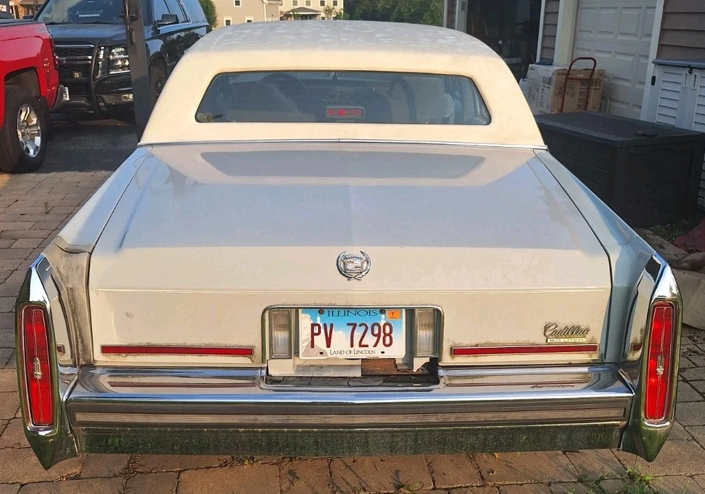 1989 Cadillac Brougham - Image 6 of 24