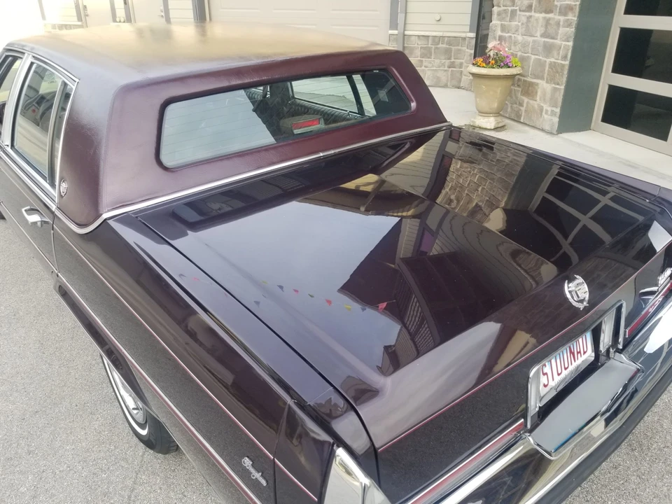 1989 Cadillac Brougham - Image 20 of 31