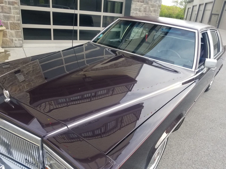 1989 Cadillac Brougham - Image 9 of 31