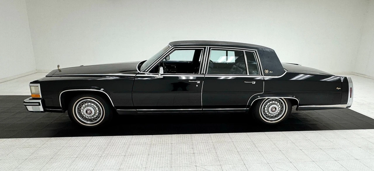 1989 Cadillac Brougham - Image 2 of 21