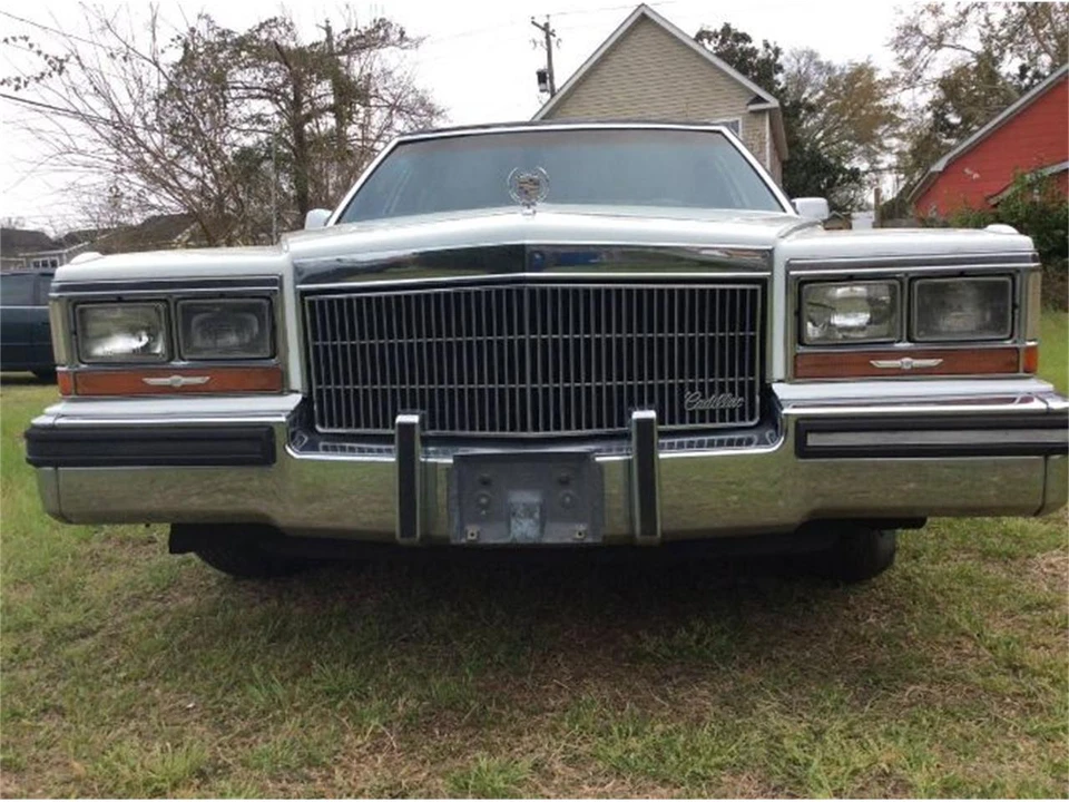 1989 Cadillac Brougham - Image 12 of 19