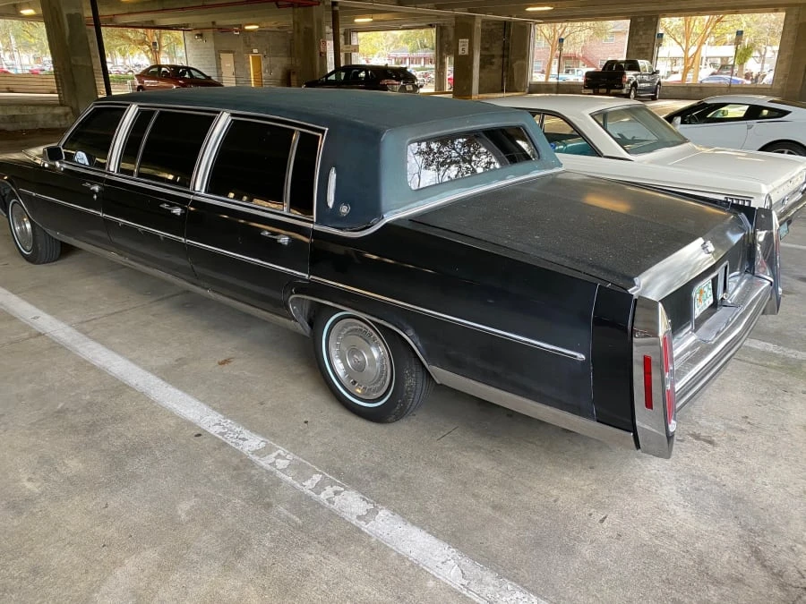 1989 Cadillac Brougham - Image 3 of 12