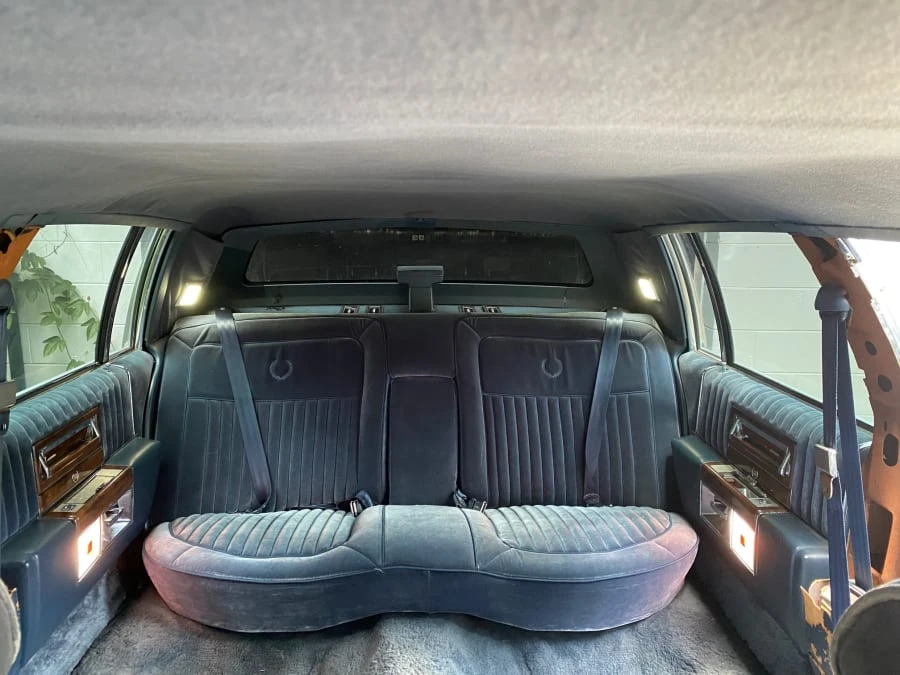 1989 Cadillac Brougham - Image 6 of 12