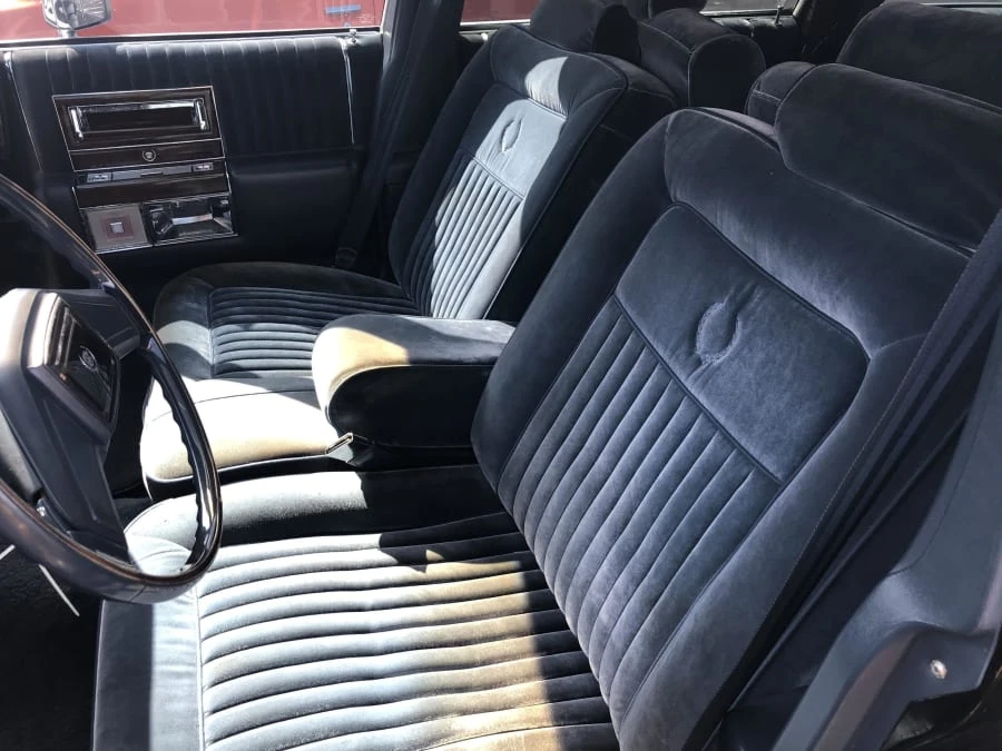 1989 Cadillac Brougham - Image 6 of 10