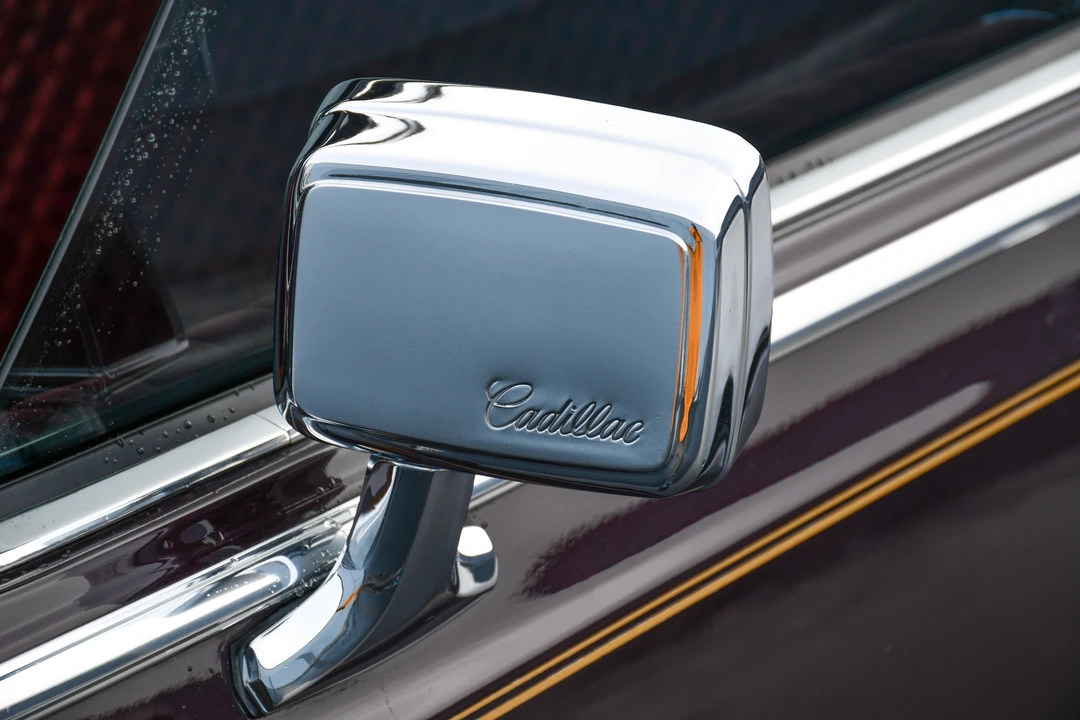 1989 Cadillac Brougham - Image 30 of 31