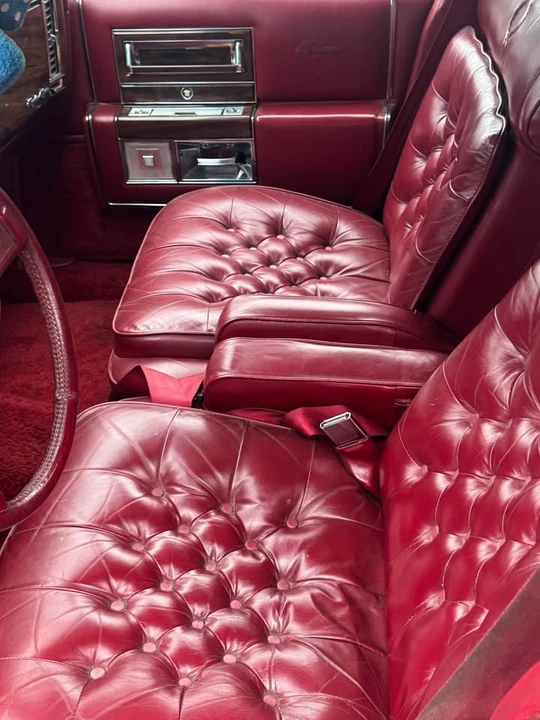 1989 Cadillac Brougham - Image 6 of 8