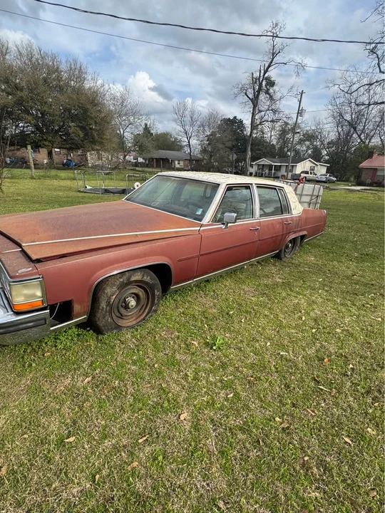 1989 Cadillac Brougham - Image 4 of 8