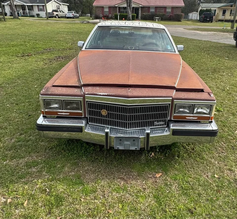 1989 Cadillac Brougham - Image 5 of 8