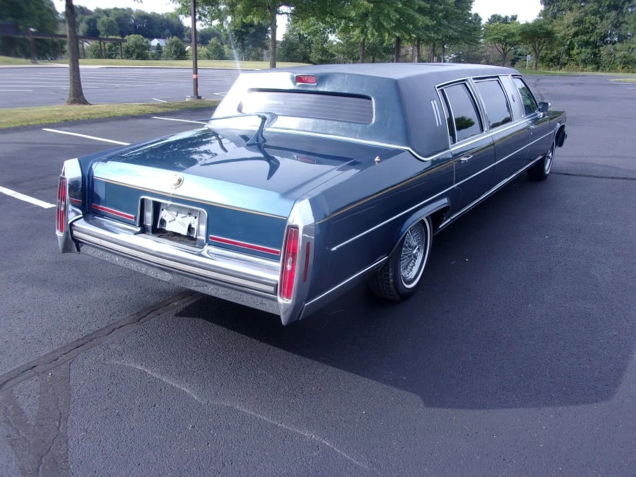 1989 Cadillac Brougham - Image 3 of 12