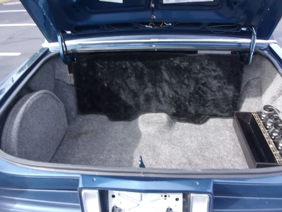 1989 Cadillac Brougham - Image 10 of 12