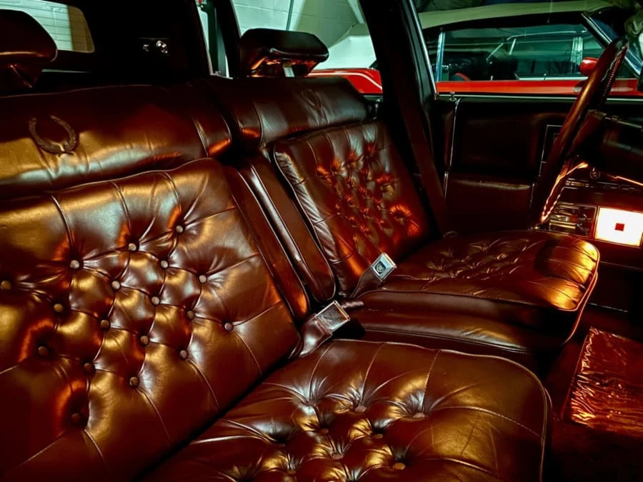 1989 Cadillac Brougham - Image 8 of 10
