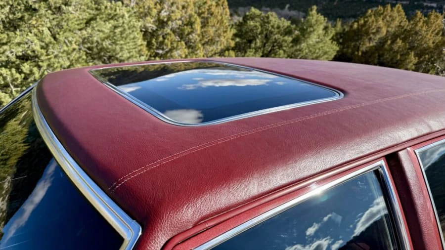 1989 Cadillac Brougham - Image 4 of 10