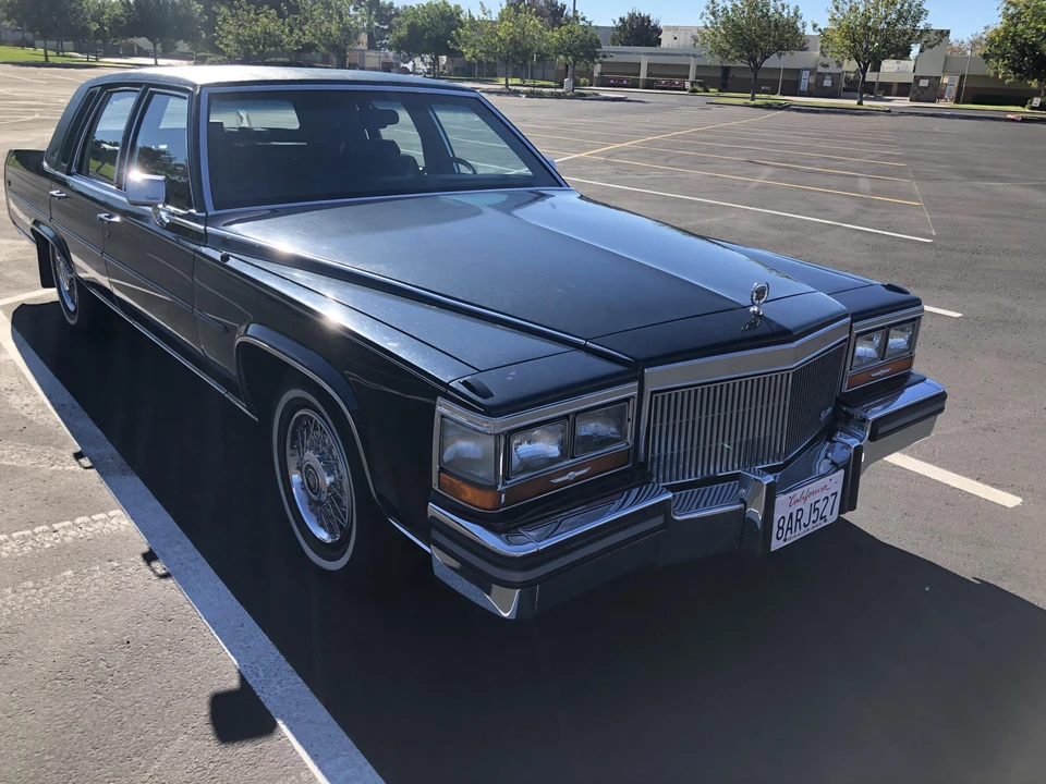1989 Cadillac Brougham - Image 13 of 29