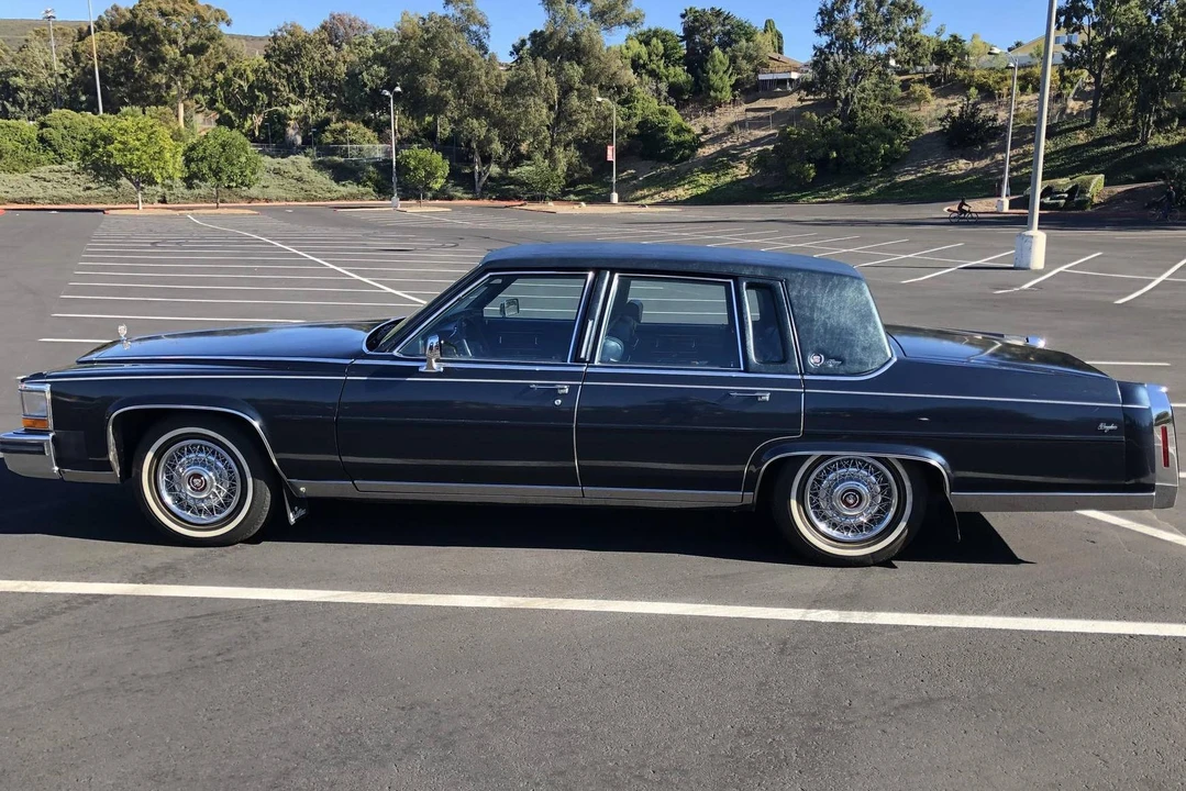 1989 Cadillac Brougham - Image 7 of 29