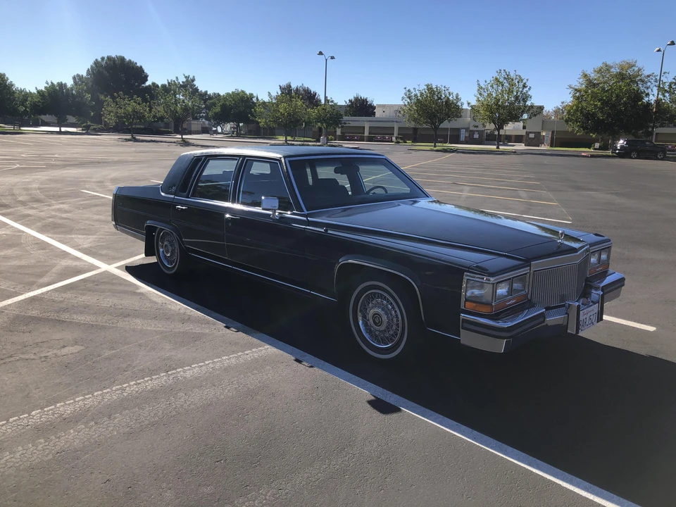 1989 Cadillac Brougham - Image 12 of 29