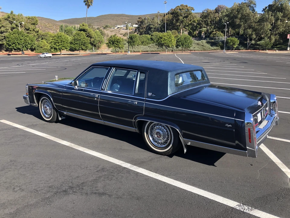 1989 Cadillac Brougham - Image 3 of 29