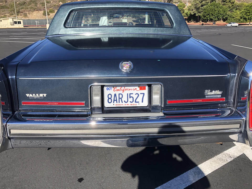 1989 Cadillac Brougham - Image 9 of 29