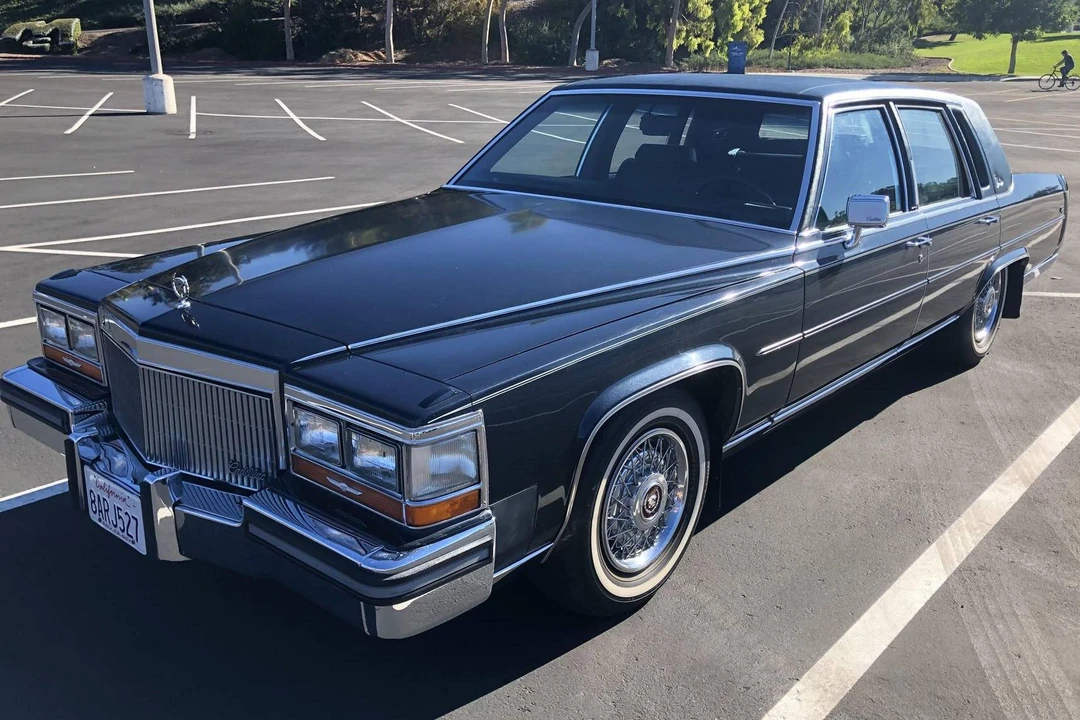 1989 Cadillac Brougham - Image 6 of 29