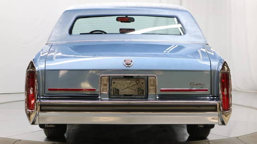 1989 Cadillac Brougham - Image 5 of 31