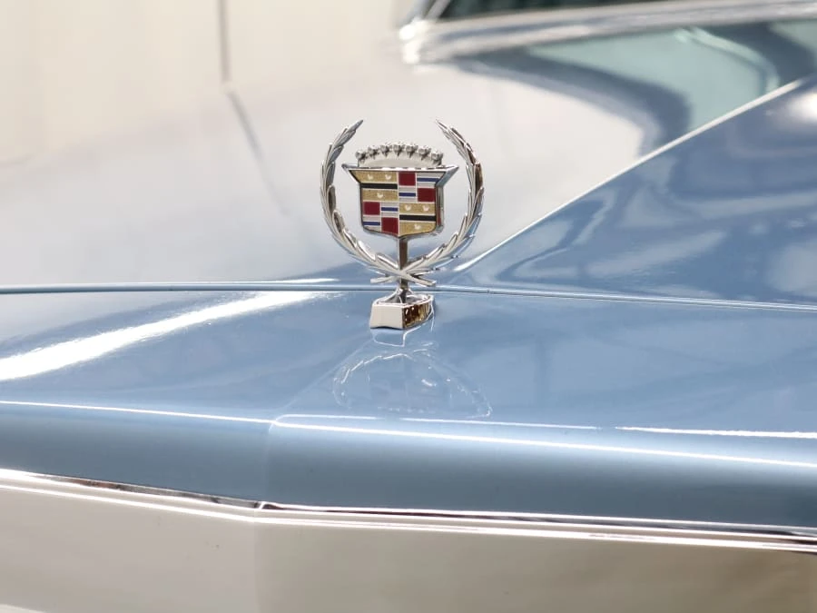 1989 Cadillac Brougham - Image 13 of 31