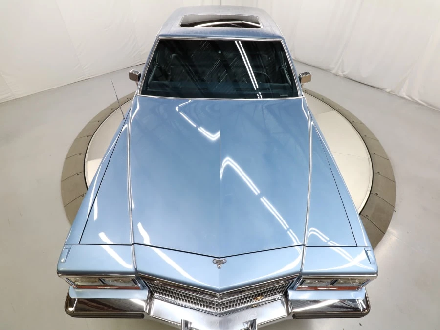 1989 Cadillac Brougham - Image 19 of 31