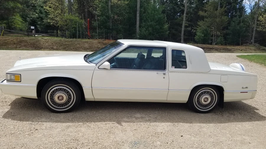 1989 Cadillac DeVille 6th Gen - Image 2 of 19