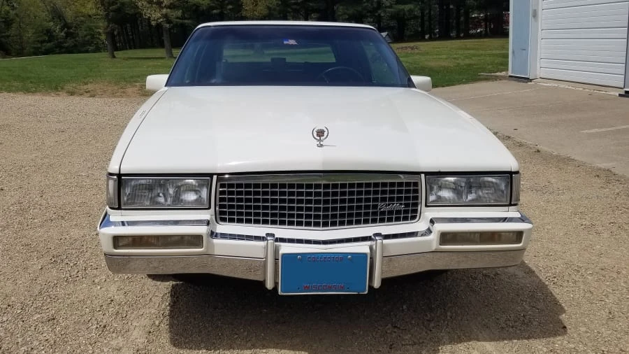 1989 Cadillac DeVille 6th Gen - Image 4 of 19