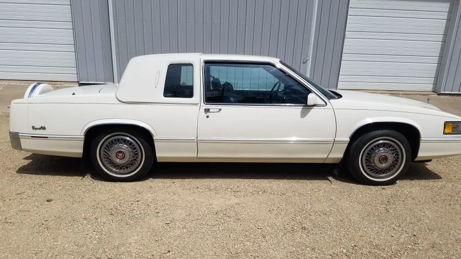 1989 Cadillac DeVille 6th Gen - Image 18 of 19