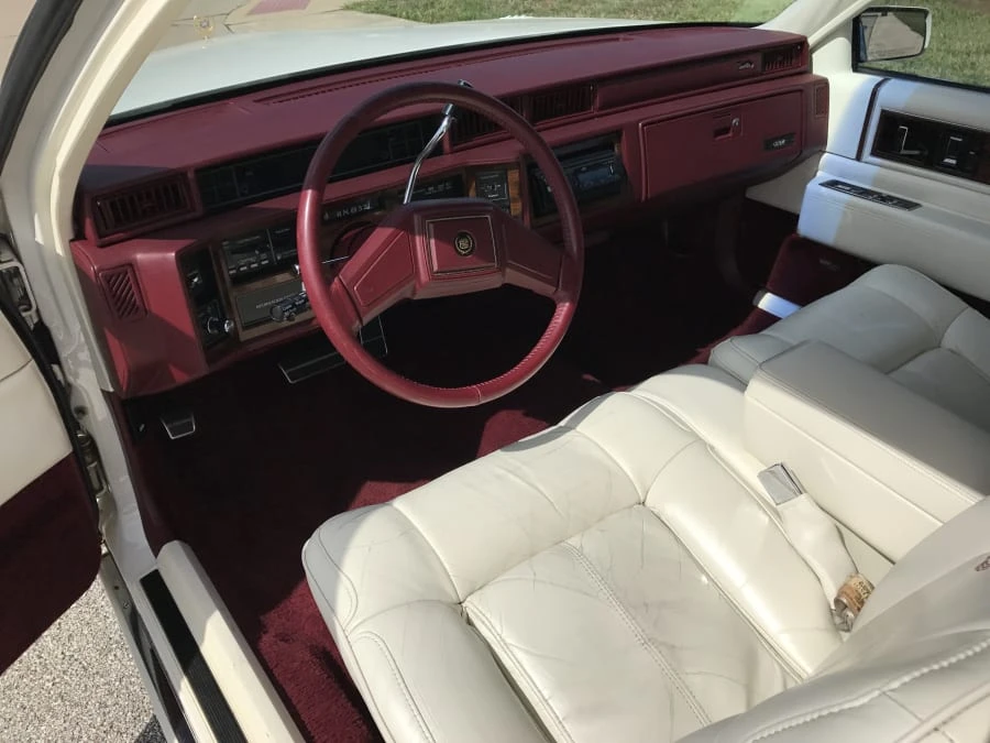 1989 Cadillac DeVille 6th Gen - Image 4 of 7