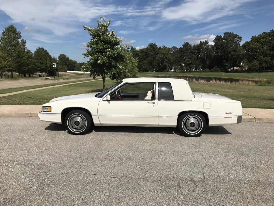 1989 Cadillac DeVille 6th Gen - Image 2 of 7