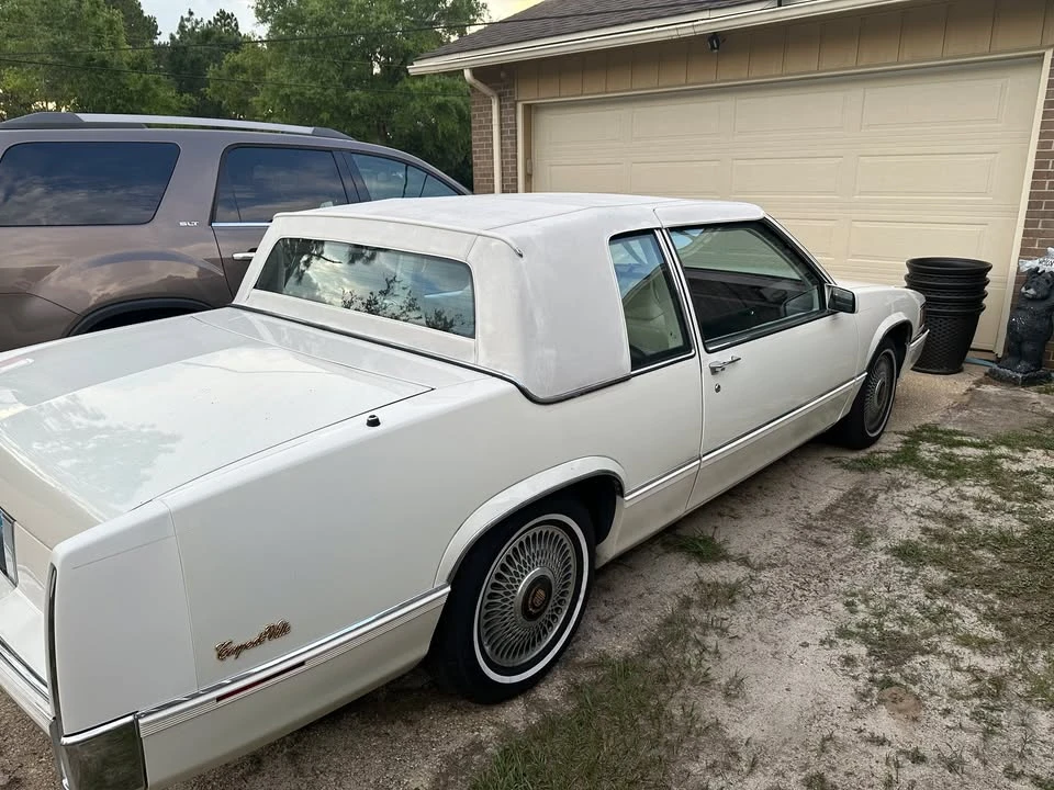 1989 Cadillac DeVille 6th Gen - Image 5 of 14